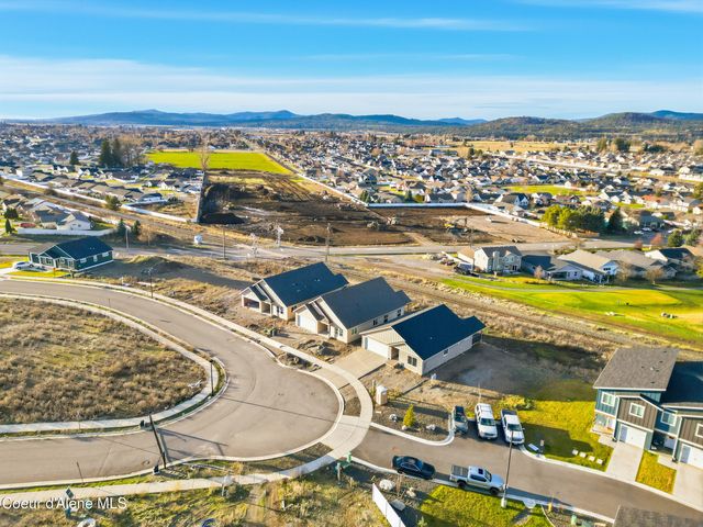 3606 N Blaze Loop, Post Falls, ID 83854