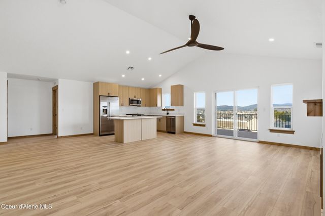 3606 N Blaze Loop, Post Falls, ID 83854