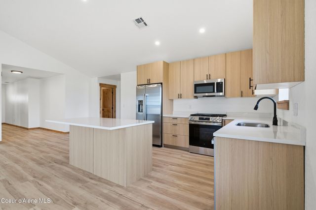 3606 N Blaze Loop, Post Falls, ID 83854