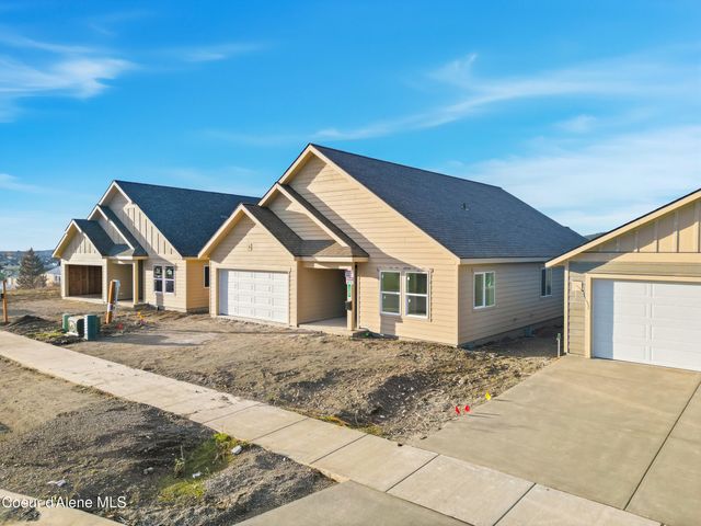3606 N Blaze Loop, Post Falls, ID 83854