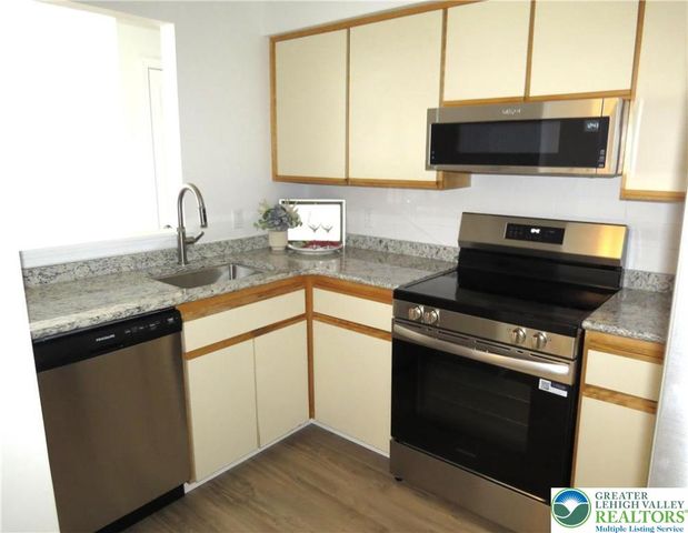 4747 Cheryl Drive, Hanover Twp, PA 18017