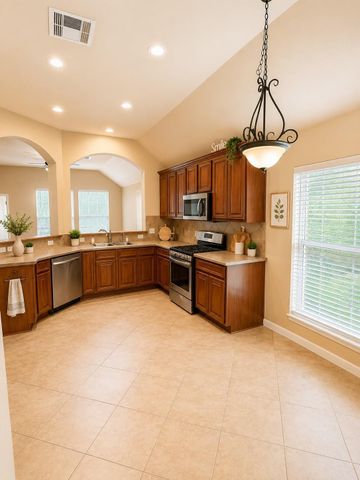 15819 Magnolia Shores Lane, Houston, TX 77044