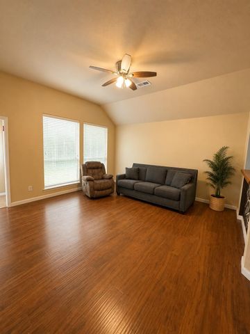15819 Magnolia Shores Lane, Houston, TX 77044