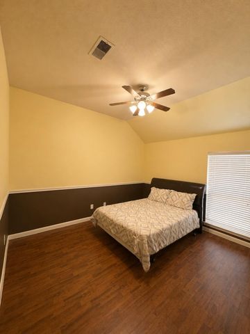 15819 Magnolia Shores Lane, Houston, TX 77044