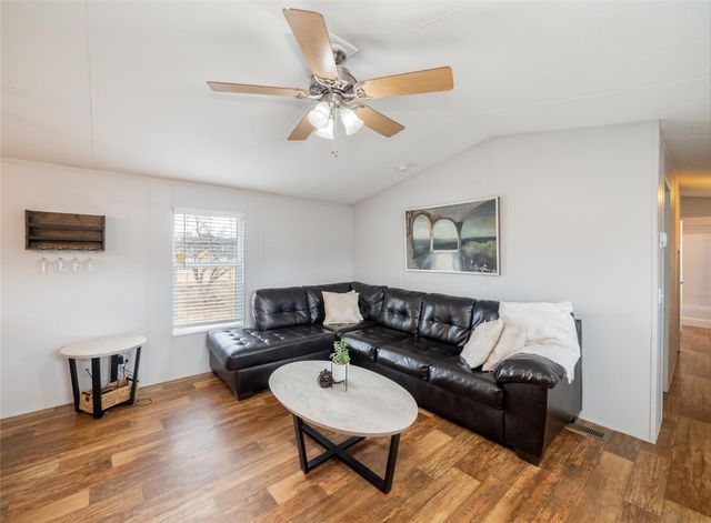 456 Saturn, Kingsland, TX 78639