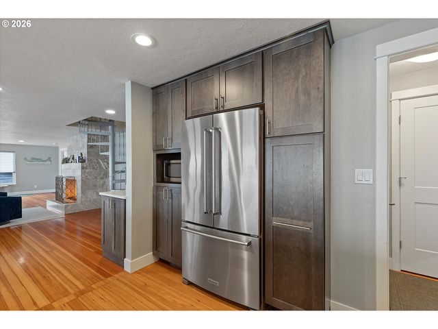 5095 W BELLE Cir, Depoe Bay, OR 97341