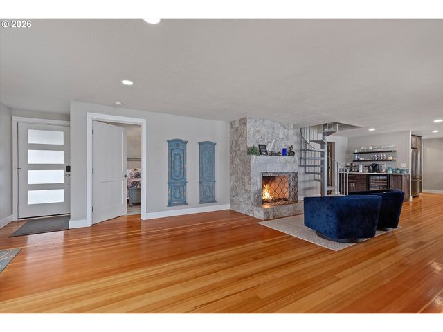 5095 W BELLE Cir, Depoe Bay, OR 97341