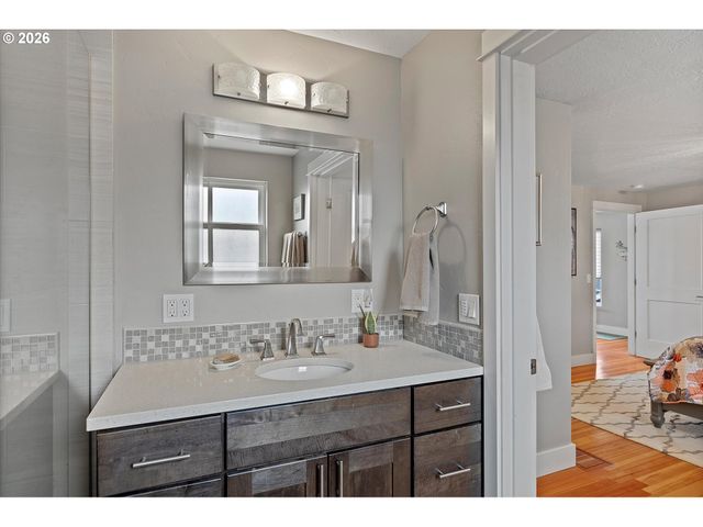 5095 W BELLE Cir, Depoe Bay, OR 97341