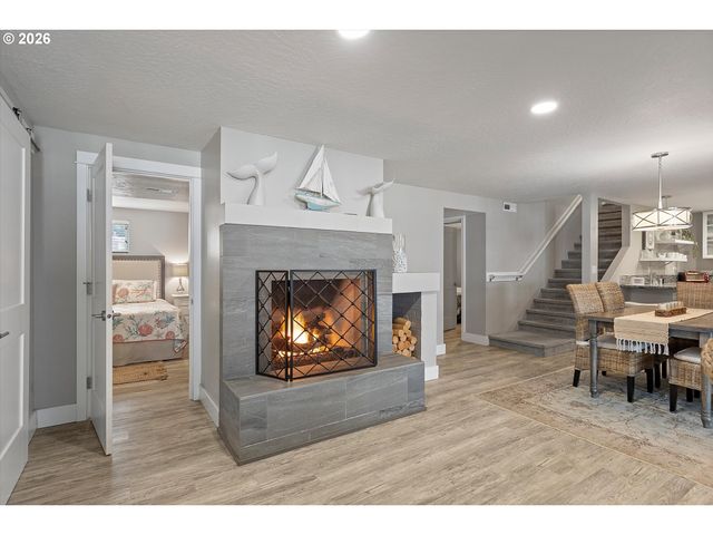 5095 W BELLE Cir, Depoe Bay, OR 97341