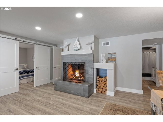 5095 W BELLE Cir, Depoe Bay, OR 97341