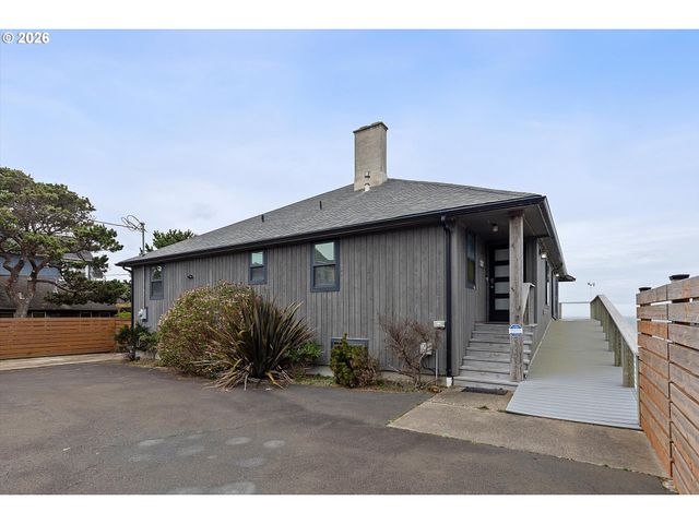 5095 W BELLE Cir, Depoe Bay, OR 97341