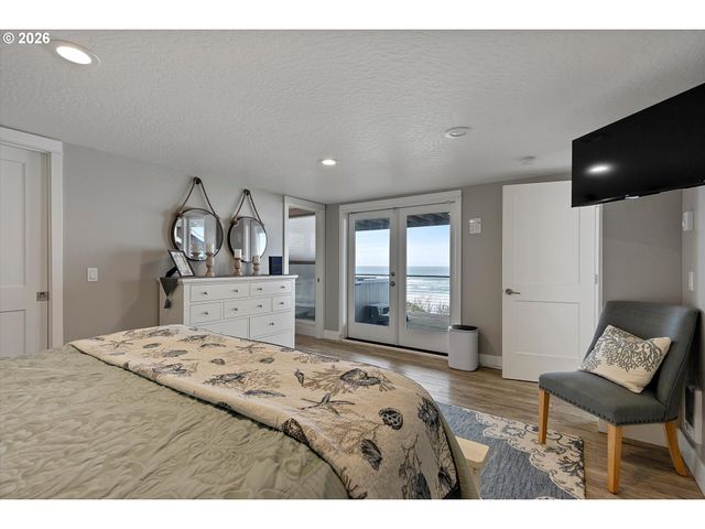 5095 W BELLE Cir, Depoe Bay, OR 97341