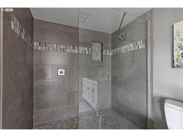 5095 W BELLE Cir, Depoe Bay, OR 97341