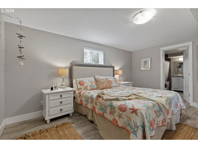 5095 W BELLE Cir, Depoe Bay, OR 97341