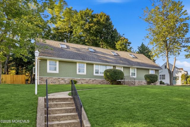 6 Standish Drive, Ocean Twp, NJ 07712