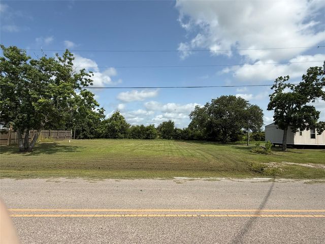 000 North Belt Street, Brazoria, TX 77422