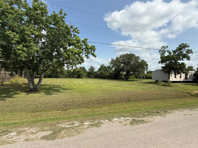 000 North Belt Street, Brazoria, TX 77422