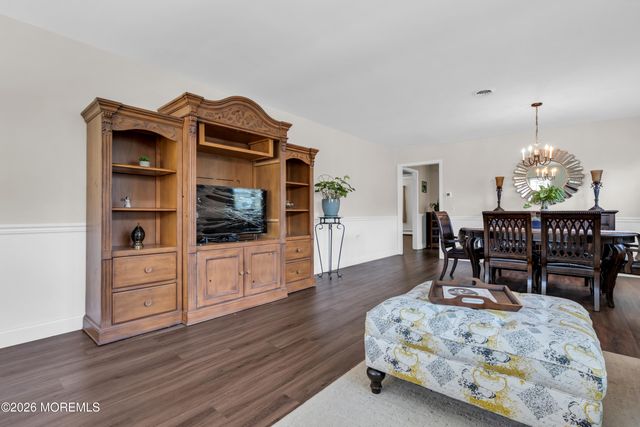 108 Torrey Pines Drive, Toms River, NJ 08757