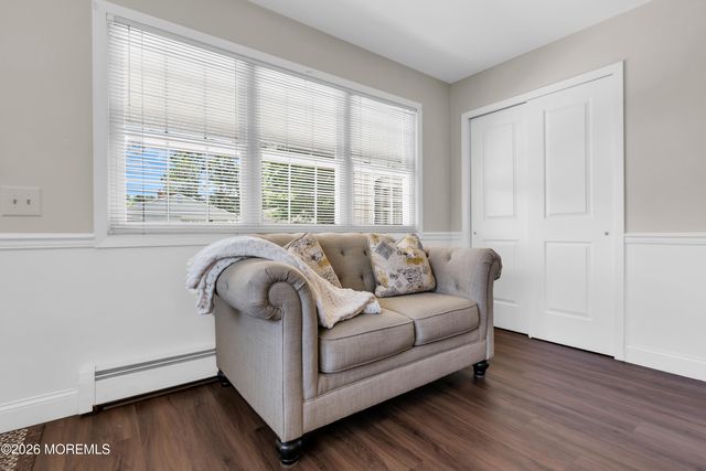 108 Torrey Pines Drive, Toms River, NJ 08757