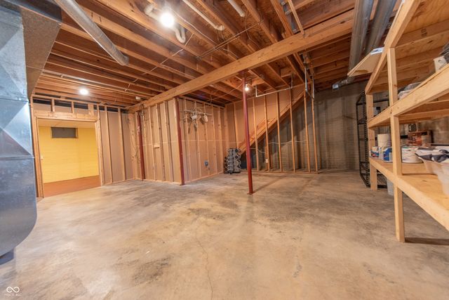 3409 Victoria Avenue, Columbus, IN 47203