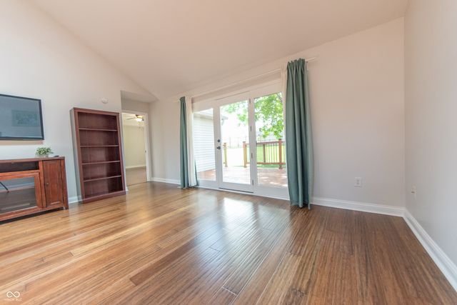 3409 Victoria Avenue, Columbus, IN 47203