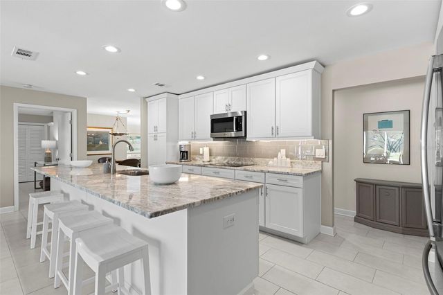 2670 WESTCHESTER DRIVE N, Clearwater, FL 33761