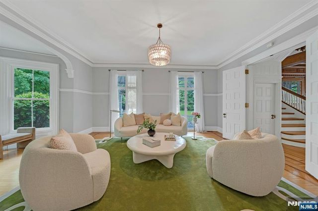 42 Llewellyn Road, Montclair, NJ 07042