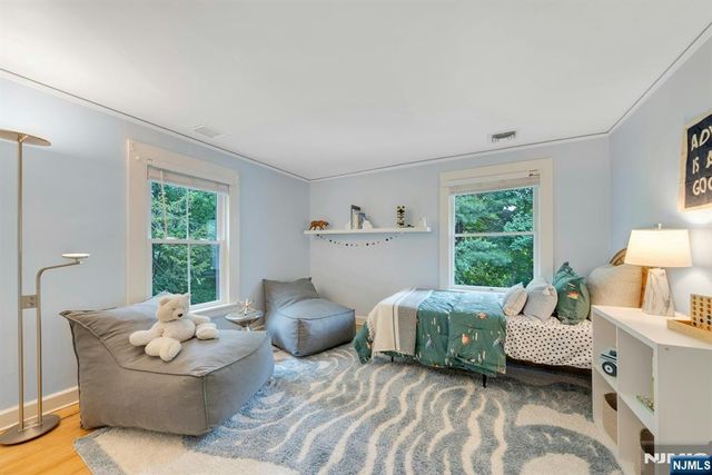 42 Llewellyn Road, Montclair, NJ 07042