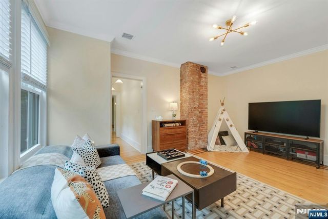 42 Llewellyn Road, Montclair, NJ 07042