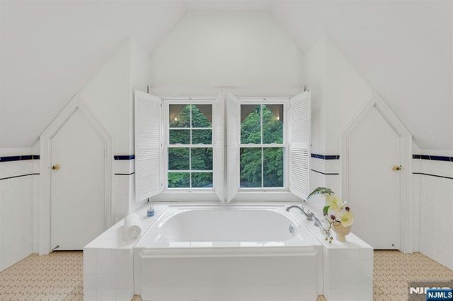 42 Llewellyn Road, Montclair, NJ 07042