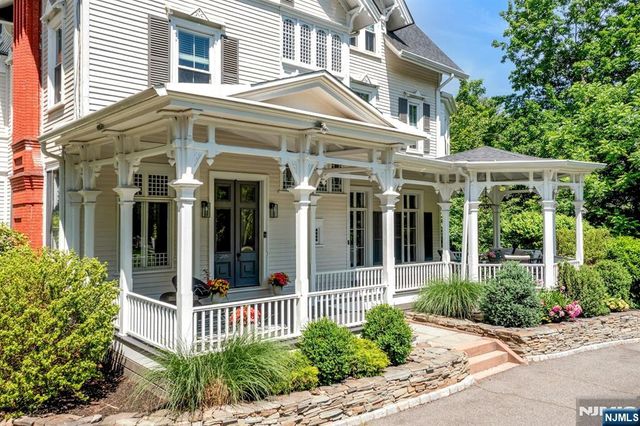 42 Llewellyn Road, Montclair, NJ 07042