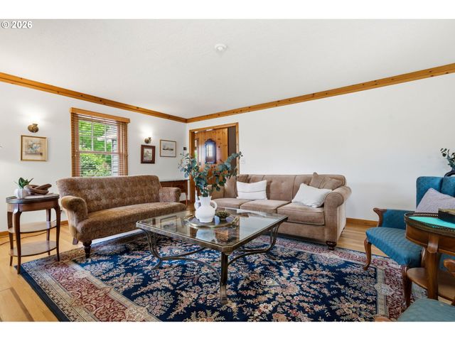 3203 Ne KLICKITAT St, Portland, OR 97212