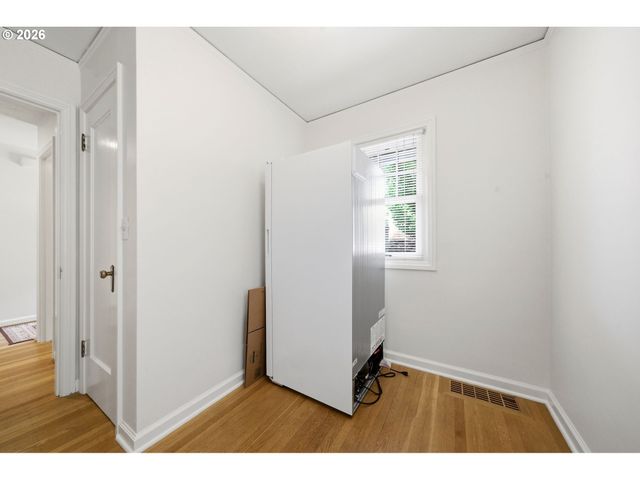 3203 Ne KLICKITAT St, Portland, OR 97212
