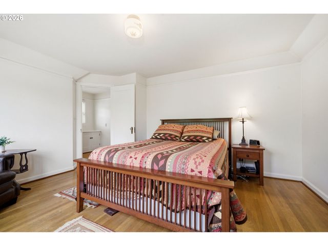 3203 Ne KLICKITAT St, Portland, OR 97212