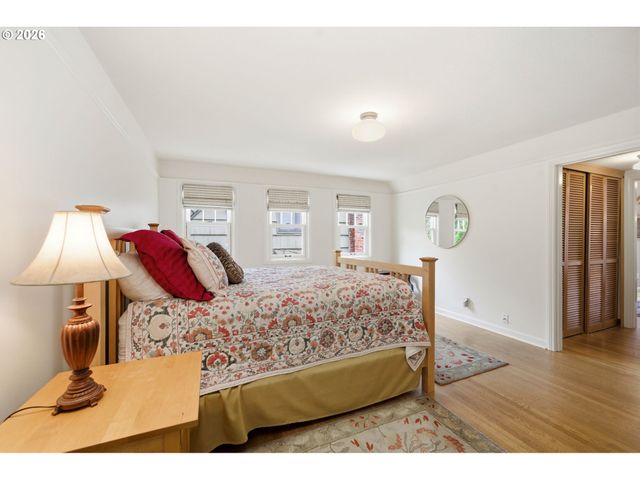 3203 Ne KLICKITAT St, Portland, OR 97212