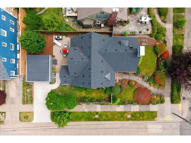 3203 Ne KLICKITAT St, Portland, OR 97212