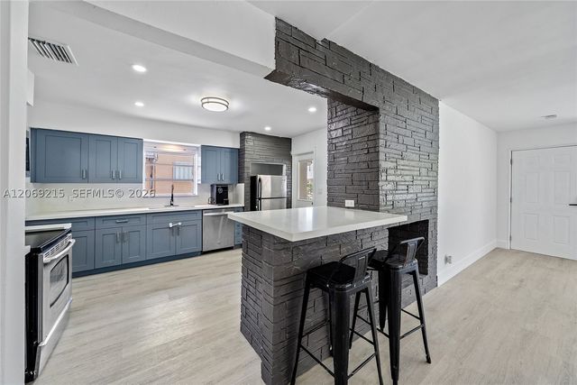 230 NE 2nd Pl, Dania Beach, FL 33004