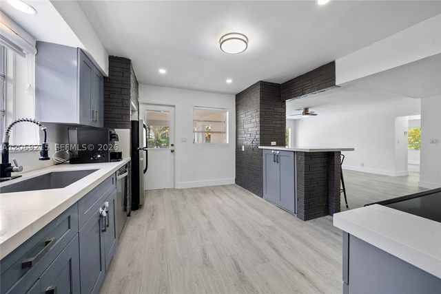 230 NE 2nd Pl, Dania Beach, FL 33004