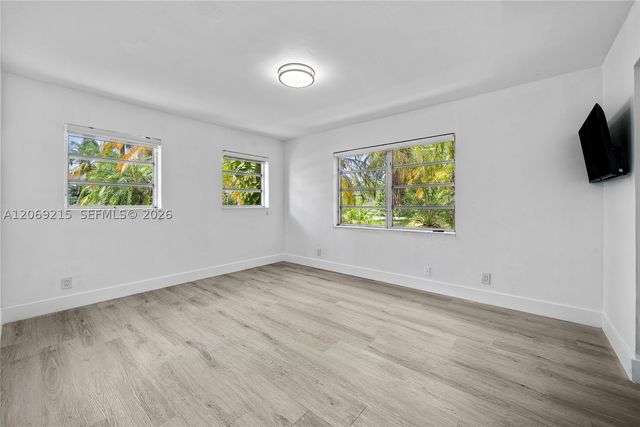 230 NE 2nd Pl, Dania Beach, FL 33004