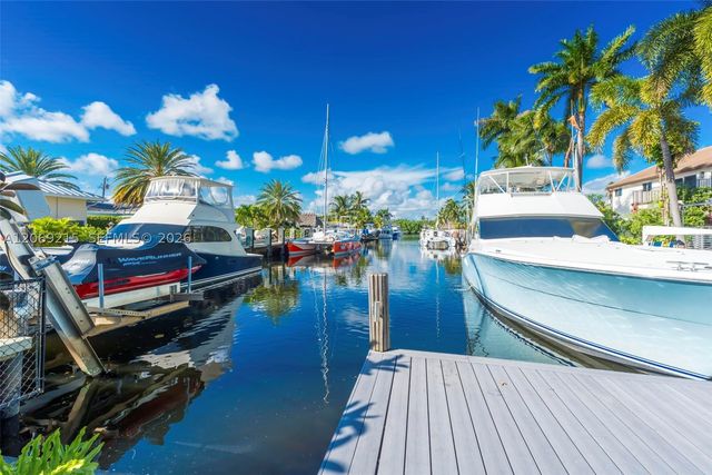 230 NE 2nd Pl, Dania Beach, FL 33004