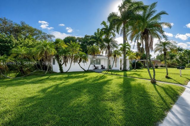 230 NE 2nd Pl, Dania Beach, FL 33004