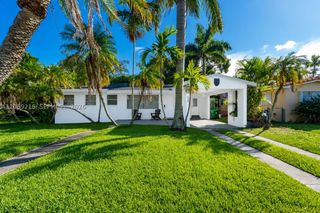230 NE 2nd Pl, Dania Beach, FL 33004