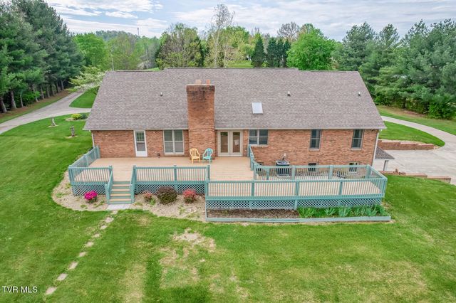 1237 White Top Road, Bluff City, TN 37618