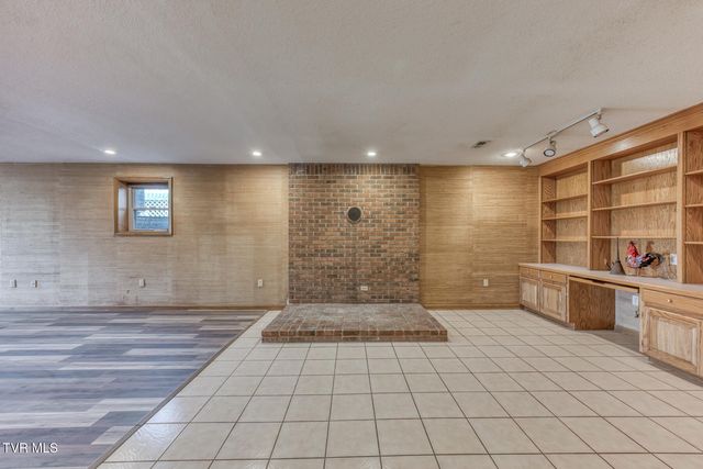 1237 White Top Road, Bluff City, TN 37618