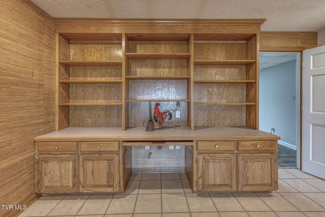1237 White Top Road, Bluff City, TN 37618