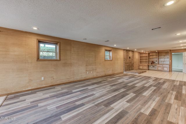 1237 White Top Road, Bluff City, TN 37618