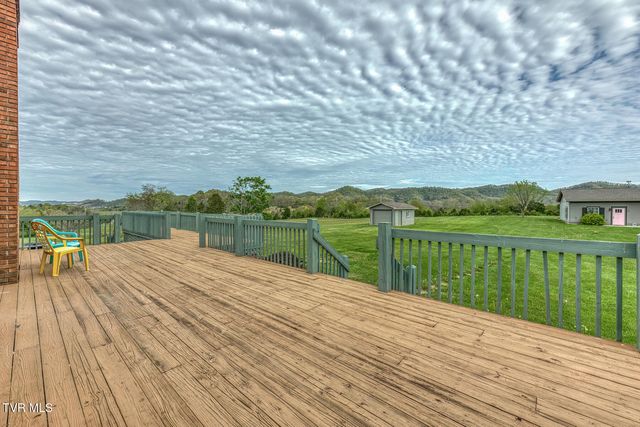 1237 White Top Road, Bluff City, TN 37618