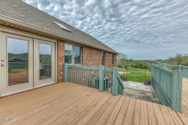 1237 White Top Road, Bluff City, TN 37618