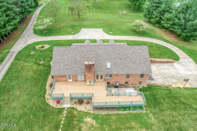 1237 White Top Road, Bluff City, TN 37618