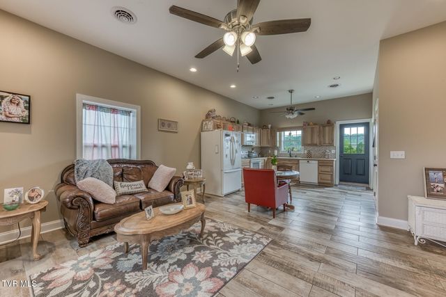 1237 White Top Road, Bluff City, TN 37618